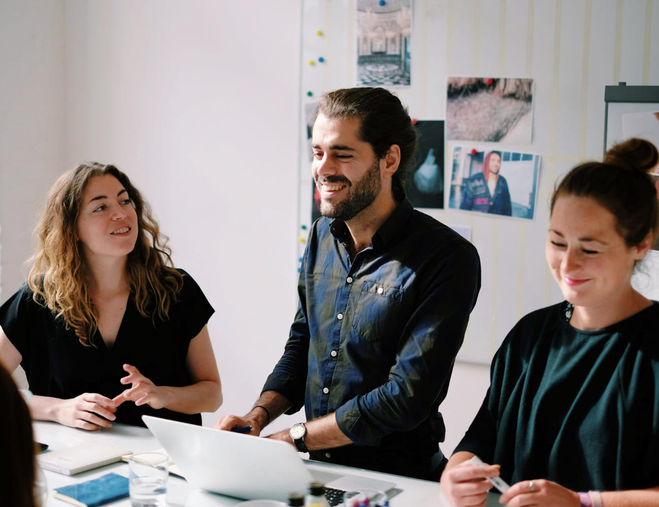 view-people-office-meeting